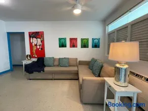 Beach & Casino 1BR AC Wi-Fi Great Location - Image 4