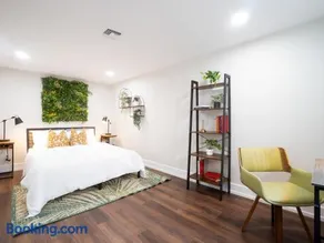 CityLine Group Stay | Near NYC | Private Parking - Image 4