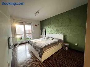 Central AREA Cozy Apartment - Image 2