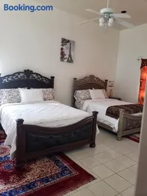 Spacious Vacation Home near Tucson Airport - Image 2