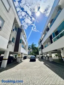 Olga Becker residence - Image 3