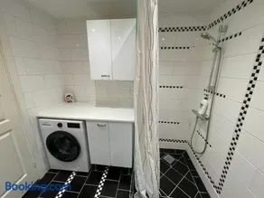 Family home - Image 4