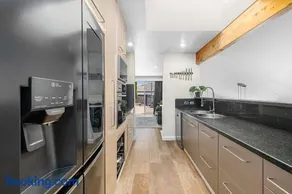 Candlebark Retreat - Image 4