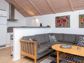 Bright Family Cottage by Kelstrup Beach - Image 3