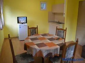Guest House Rainbow - Image 4