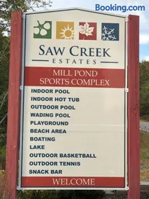 Cozy Cottage at Saw Creek - Image 3