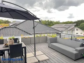 #NEU l Seeblick l NETFLIX l BOXSPRING l NESPRESSO l e-TÜR l Terrasse l 82m2 - Image 1