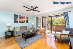 Your Maui Getaway-Walk to the Beach, Pool, Hot Tub LSV14 - Image 1