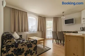 Hotel Garni Chasa Nova - Image 5