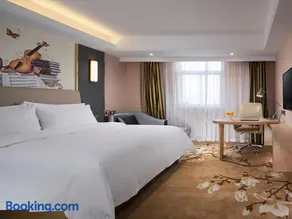 Vienna Hotel Yichun Administration Center store - Image 3