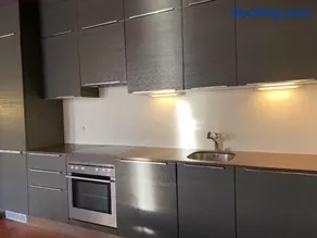 Lakefront Historic Apartment, fully Renovated with Modern Comforts - Image 2