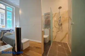 Old Town Luxury 3 Beds - Image 4