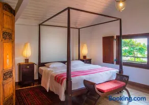3 Sisters Beach House - Image 2