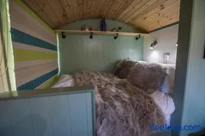 Cosy Shepherds Hut with hot tub in the Scottish Highlands - Image 5