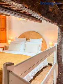 Appartement chic et cosy au cœur de Saint Tropez - Image 1