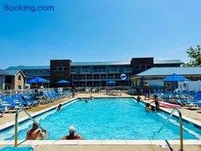 Put-in-Bay Waterfront Condo #111 - Image 3