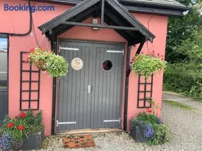 The Loft at Duffryn Mawr Self Catering Cottages - Image 1