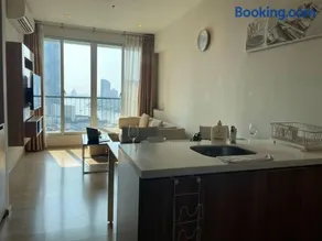 Opulence Riverview with Train Access - Image 3