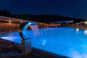 Nymfasia Resort - Image 2