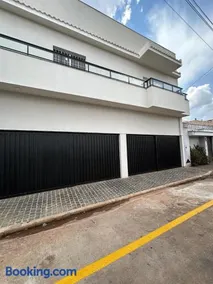 Apartamento Confortavel Centro Monte Carmelo - Image 4