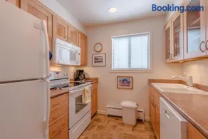 Cottonwood Condo 1411 - Image 2