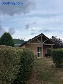 Chalet dans écrin de verdure - Image 2