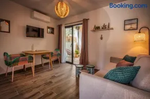 Magic Surf House - Image 2