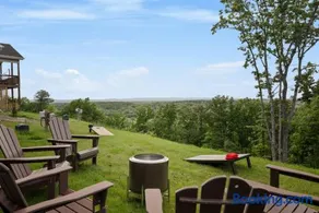 The Apple Mountain House - Image 3