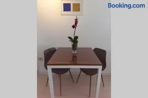 Comfortable studio in old town - Image 2