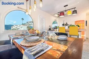 Mogan luxury apartment, sea views, jacuzzi and sauna. - Image 2