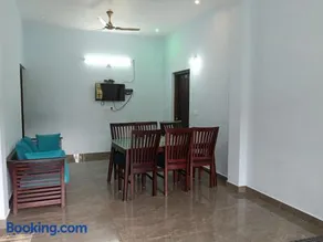 HM HOME STAY KANTHALLOOr - Image 2