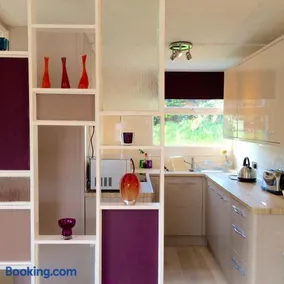 Coastal Cabin Chalet - Image 4
