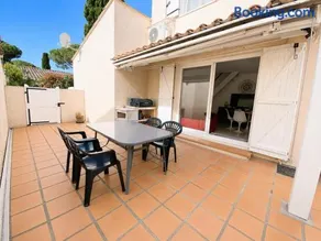 Air-conditioned villa with Swimming pool and terrace Porte du village naturiste - Image 4