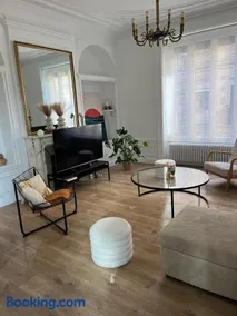 Maison cosy avec jardin privé hypercentre Charleville-Mézières à deux pas de la Place Ducale - Image 1