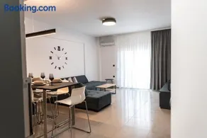 Valentinos Apartments - Image 2