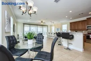 Reunion 5 Bedroom Vacation Home 7824 - Image 2