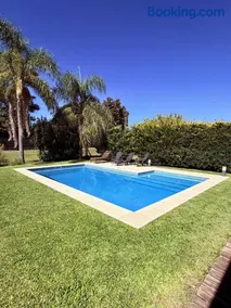 Casa con piscina en Estancias del Pilar, 3 dormitorios, jardín y parrilla - Image 5