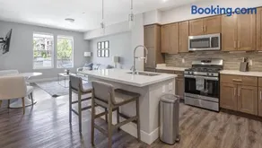 Landing - Modern Apartment with Amazing Amenities (ID4139) - Image 4