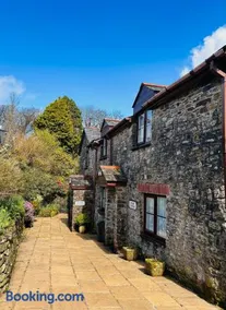 Miller's Cottage - Image 2