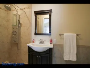 Sonoma Getaway for Two - Great Location - Image 3