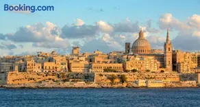 Large and modern apartment in the centre of Malta - Image 2