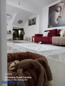 Casa térrea lindamente decorada e climatizada - Image 1