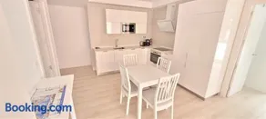 Cozy White Home in Getxo - Image 5
