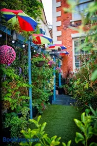 The Secret Garden - Image 4