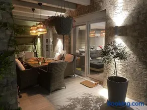 Villa ELi - Luxury Nature Getaway - Strategically located for Beach Exploration - Onsite Power for Electric Vehicle - Image 2