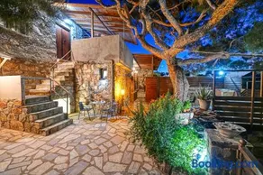 PefkoPetro Loft - Image 1