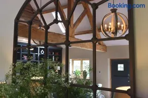 Coach House - Image 3