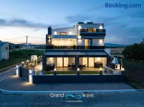 Grand Wave Luxury Suites - Image 1