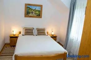 Cabana din poiană - Image 2