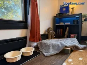 Speakeasy Hot Tub Escape | Pet-Friendly | Hudson NY - Image 2
